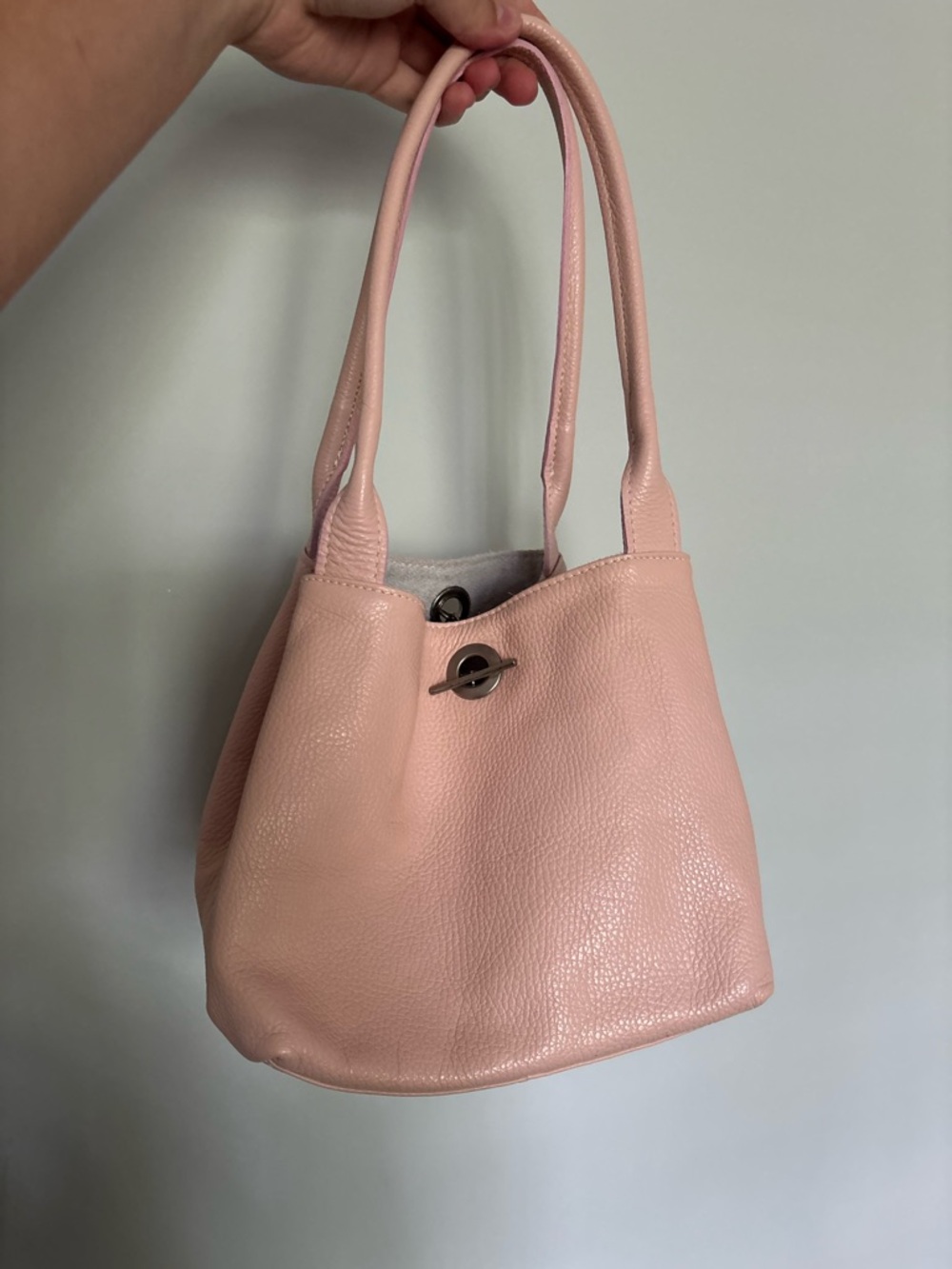 Soft Pink Leather Shoulder Bag - Classic Tote